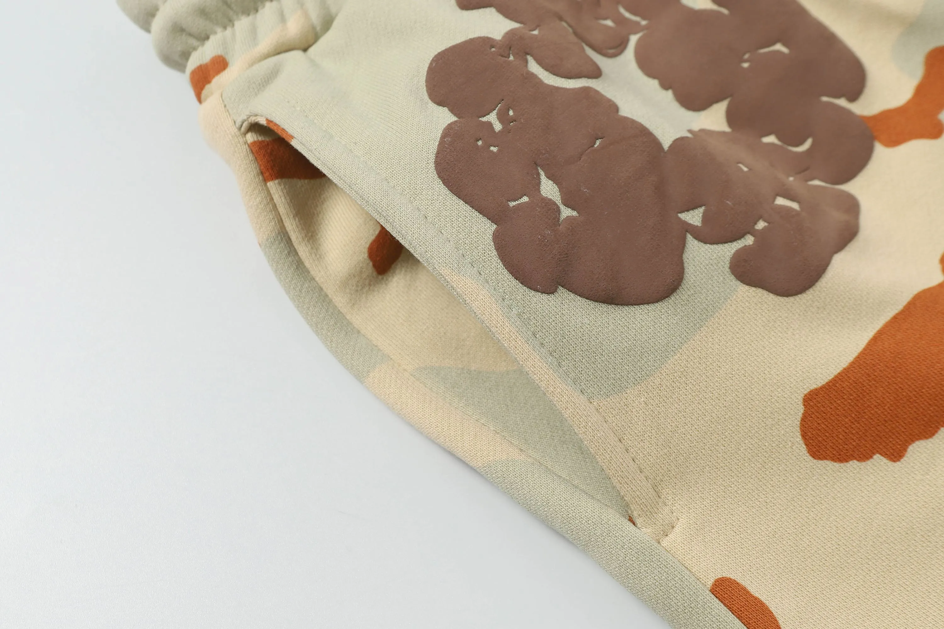 8208# DENIM TEARS Kapok European and American trendy brand high-quality foam flocking camouflage printed shorts Color Camouflage blue Camouflage powder Camouflage gray Camouflage apricot Camouflage green Size S-XL